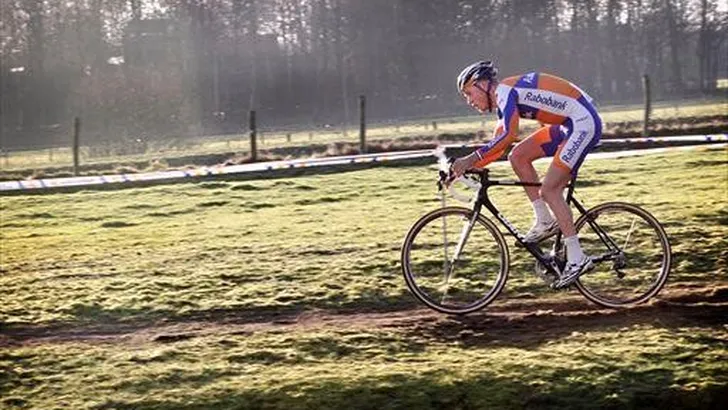 Wieler Revue #1 met de focus op veldrijden