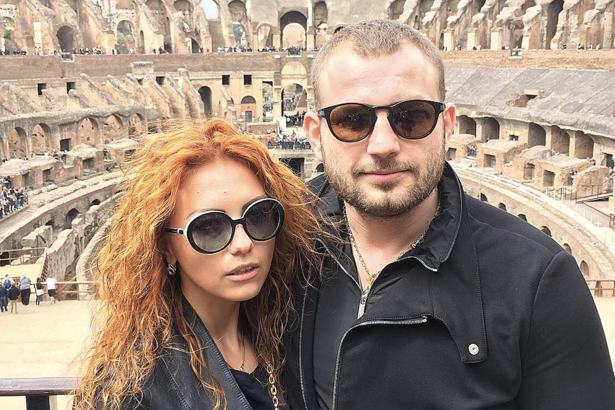 Crypto-oplichter en echtgenote vermoord in Dubai: lichamen in stukken  gevonden in de woestijn | Panorama