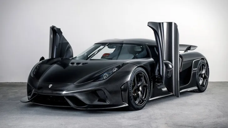 ZIEN: de unieke KOENIGSEGG NAKED CARBON REGERA