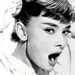 gapen aanstekelijk Audrey Hepburn