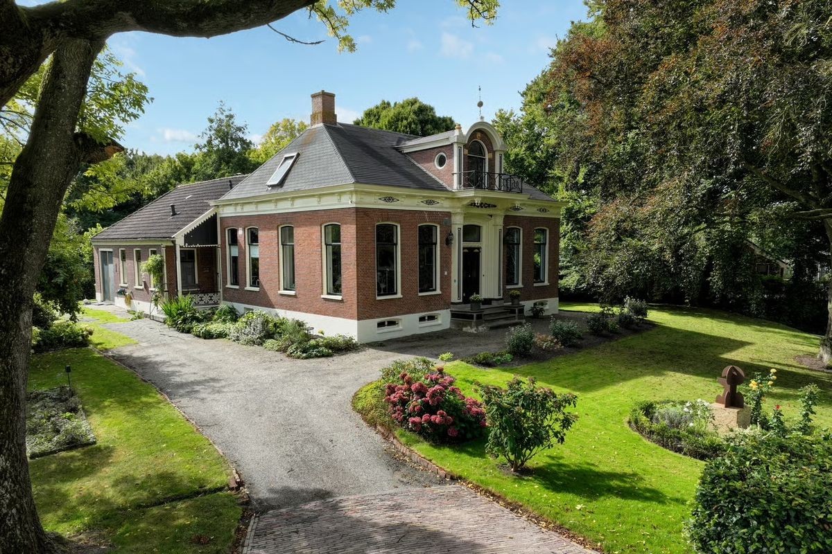 Droomhuis alert: deze statige Groningse woonboerderij is een echte parel op Funda