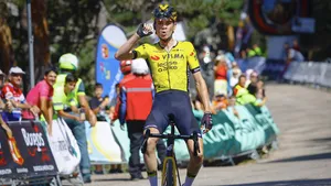 Sepp Kuss wint in Burgos