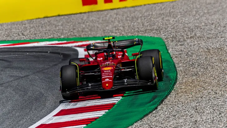 Montoya vernietigend: 'Ferrari blijft zichzelf maar verslaan' 