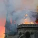 Royals reageren aangedaan op brand Notre Dame