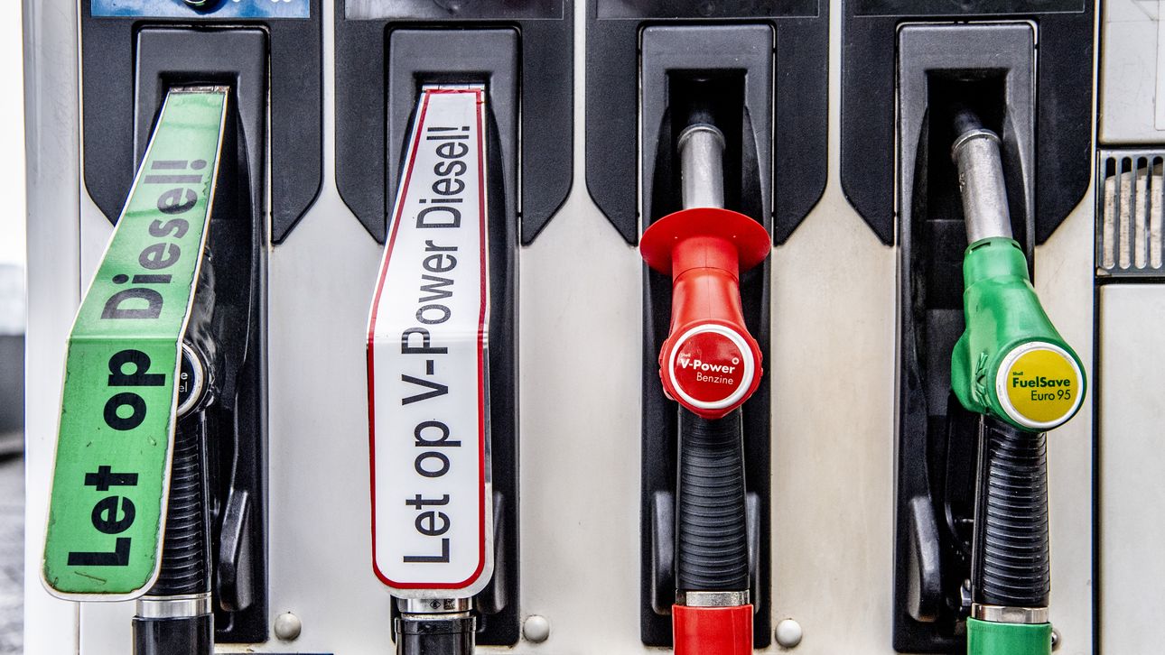 'Benzine kost binnenkort twee euro per liter' Autobahn 'Benzine kost binnenkort twee euro per liter' Autobahn