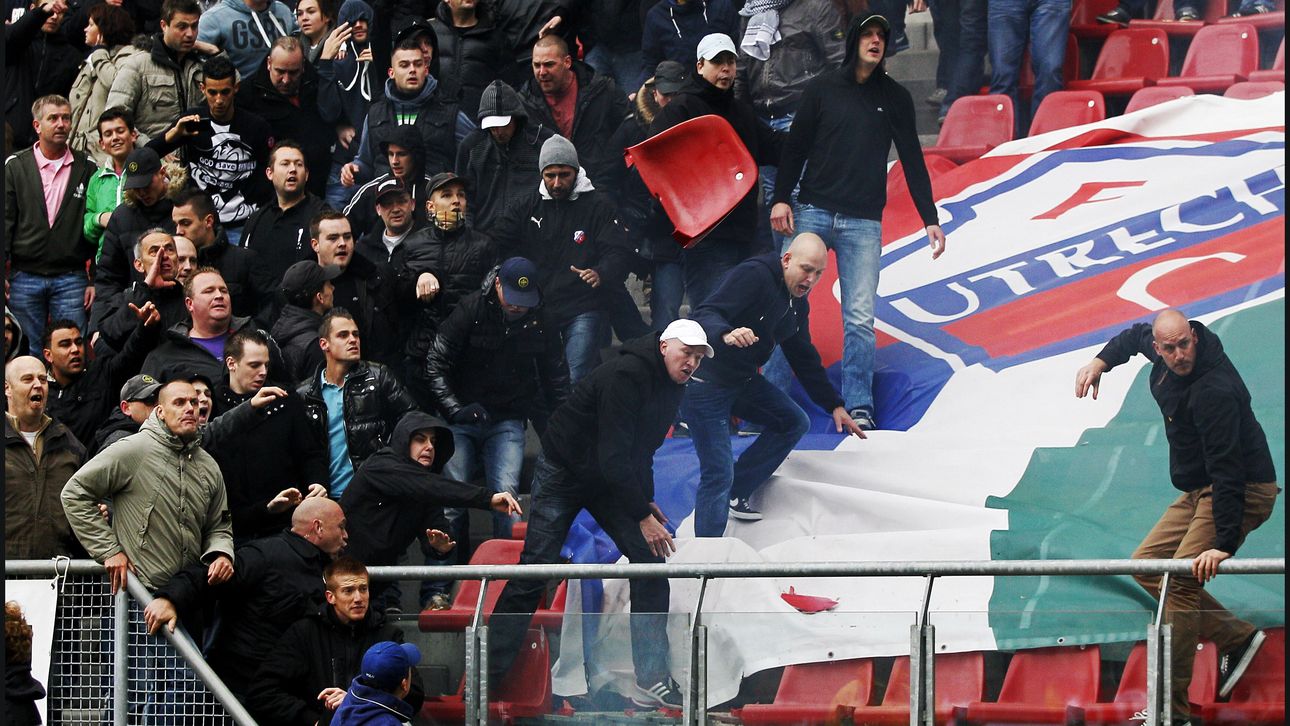 Fc Utrecht Hooligans De Bende Van De Bunnikside Panorama