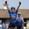 Giro | Koen Bouwman boekt tweede dagzege: 'Ik wist dat er een bocht naar links was, maar niet dat die zo scherp was'