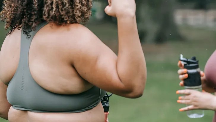 Cardio of krachttraining? Deskundigen onthullen de ultieme volgorde om af te vallen