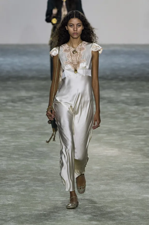 De lace slip dress van Chloé