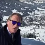 'Stress! Ik ga wintersporten in mondain Gstaad... en dat  is de schuld van Jort Kelder'