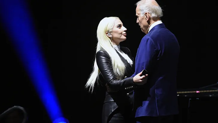 Lady Gaga zingt het volkslied bij inhuldiging Joe Biden