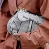 Deze Mango-jurk doet alles voor je figuur (en dat voor minder dan je denkt) | Elegance