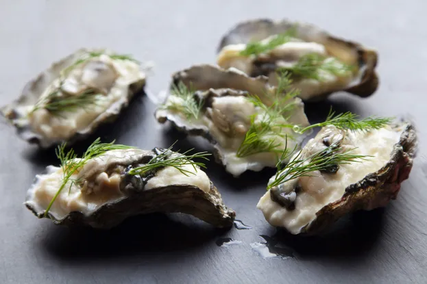 Oesters met bloemkoolcrème