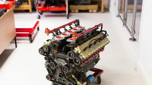 De enige echte Alfa Romeo Formule 1 V10 kan van jou zijn