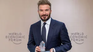 David Beckham neemt Award in ontvangst