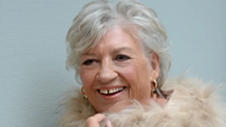 De grande dame van het Nederlandse Toneel, Kitty Courbois, is op 79-jarige leeftijd overleden