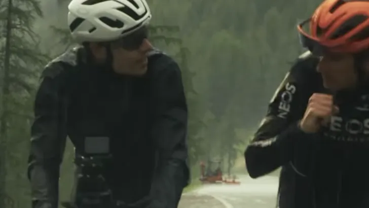 geraint thomas en een ultrafietser