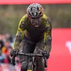 Wout van Aert had meer weerstand kunnen bieden aan Van der Poel in Maasmechelen: 'Toen ik de aanval inzette maakte ik een domme fout' | Wieler Revue