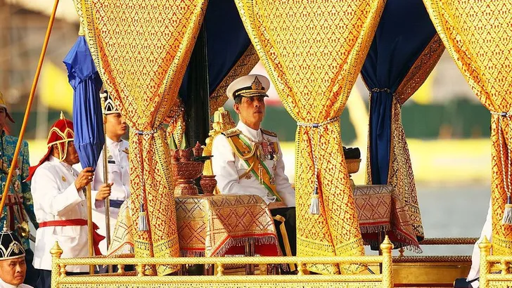 Zó verging het de ex'en van Thaise koning (brrr!)