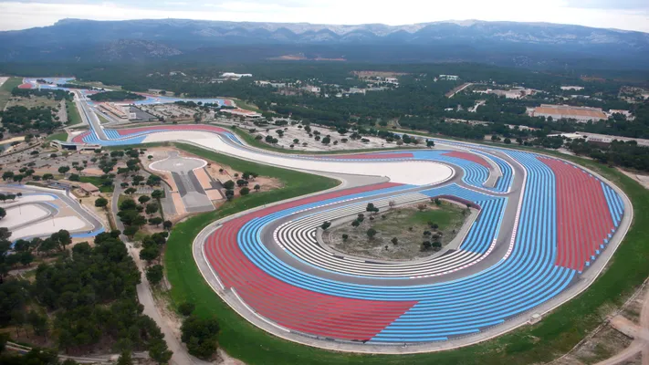 Adrenaline op hoogte: het iconische Circuit Paul Ricard bij Le Castellet.