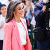 De prachtige (budget) power suits van koningin Letizia | Beau Monde