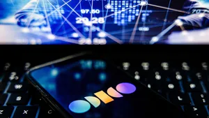 Ter illustratie: een telefoon met het logo van Odido.