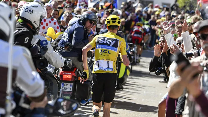 Froome rent Ventoux op