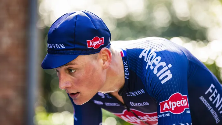 Van der Poel over twijfels over Strava-records: 'Als je er verstand van hebt, zeg je zulke dingen niet'