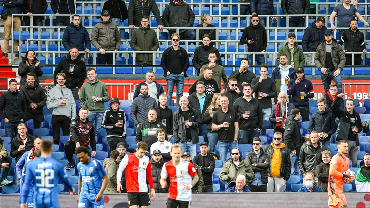 KNVB wil de rest van het seizoen fans op de tribune