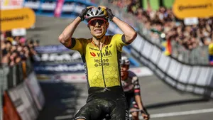 renaat schotte ziet van aert winnen