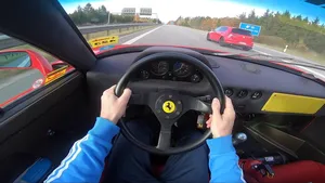 Meerijden in een Ferrari F40 op...de autobahn