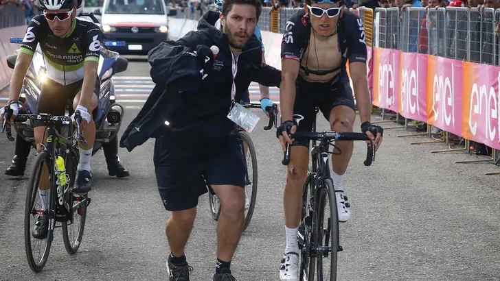 Team Sky likt wonden na grote valpartij Giro