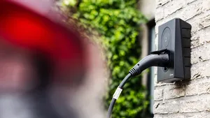 Vraag naar particuliere laadpalen stijgt door aanhoudend hoge brandstofprijzen