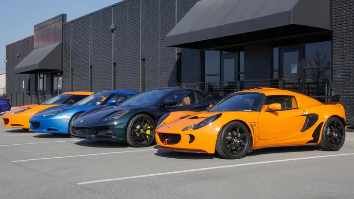 Onderzoekers: mannen die van sportauto's houden hebben een kleintje
