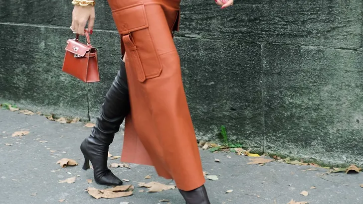 Vrouw met stijlvolle look.