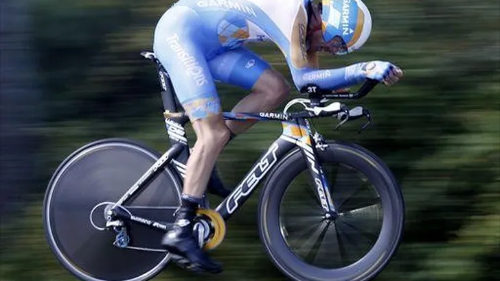 Millar wint Chrono des Nations, Westra derde