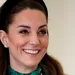 Kate Middleton zonder verlovingsring gespot