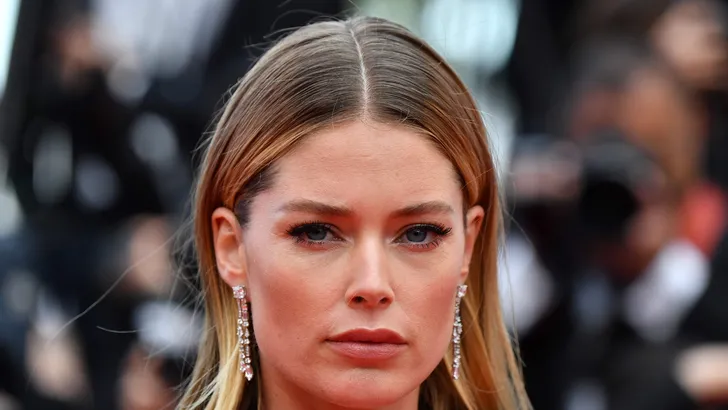 Doutzen uit de running door tropisch virus