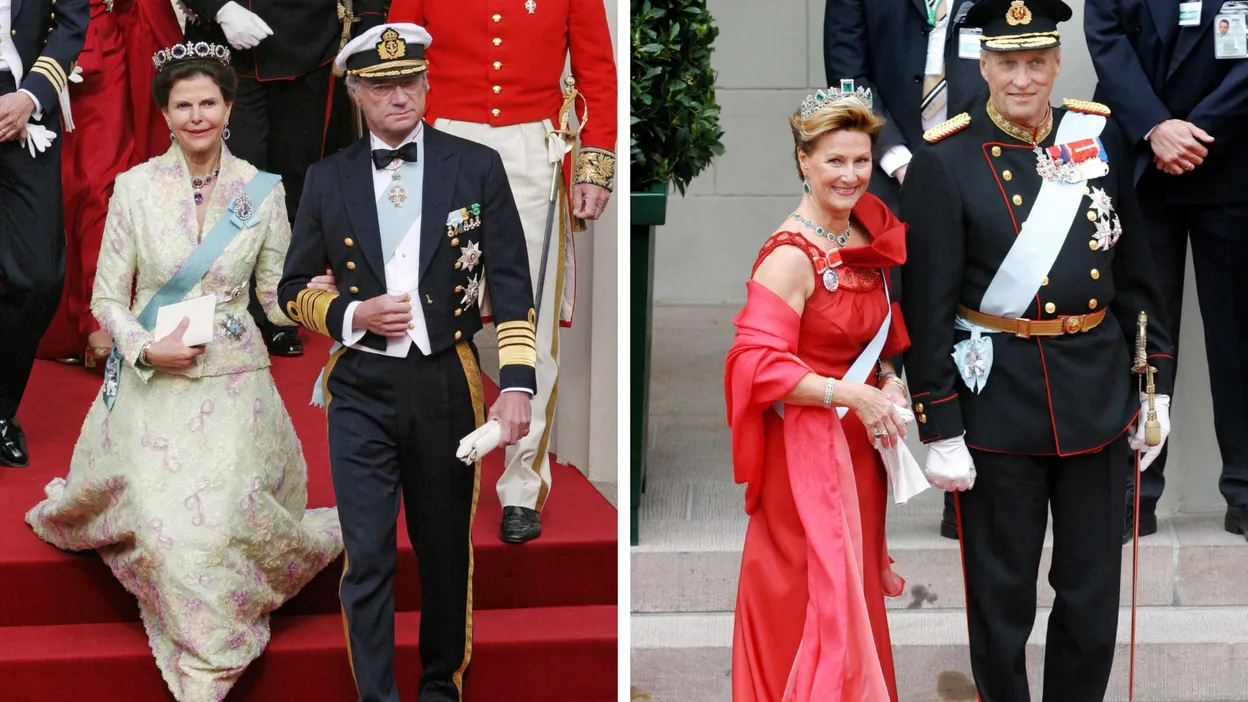 Tweeluik foto's met koning Carl Gustaf en koningin Silvia links en koning Harald en koningin Sonja rechts bij het huwelijk van Frederik en Mary van Denemarken, 2004.