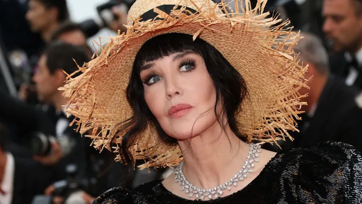  Isabelle Adjani 