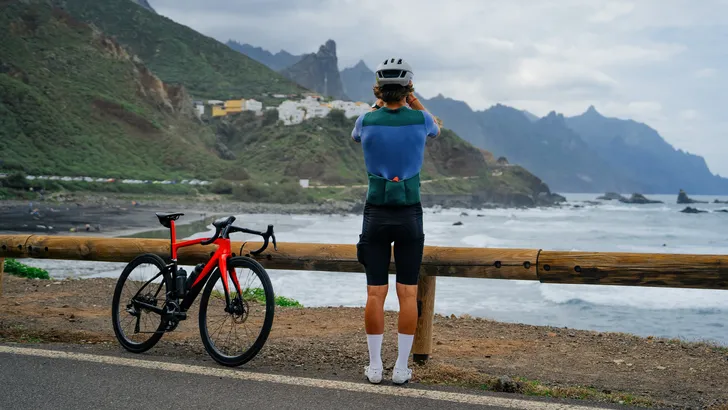 Nieuwe Spaanse wet maakt einde aan fietsen op vluchtstrook: wielrenners vrezen voor veiligheid