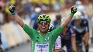 Mark Cavendish na 32e etappezege: 'Zeg die naam niet! Ik wil nergens aan denken!'