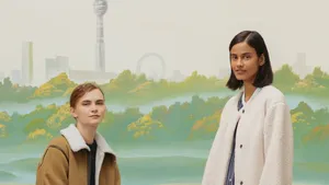 UNIQLO en JW Anderson vullen op Britse wijze je najaarsgarderobe