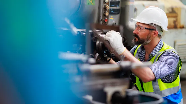 Ter illustratie: fabrieksmedewerker