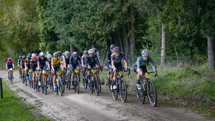 NK gravel in Epe 22 women elite