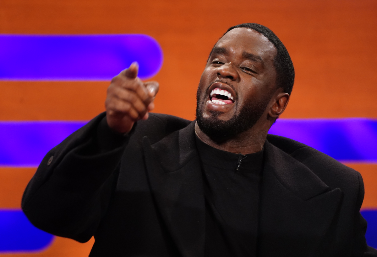 Hoe kan het dat Diddy als een koning leeft in de bajes? 'Drank, drugs en massages'