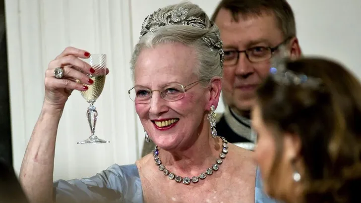 Royal stijl: 10 x vrolijke gekte van Margrethe