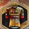 Het Tour de France-shirt van Jumbo-Visma: van 'nog nooit lelijkere koerstrui gezien' tot 'heel vet, dikke kudo's!'