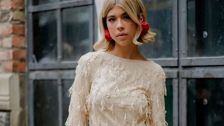 Haast je naar de winkel: deze trui is de hit van het seizoen en scoor je gewoon bij HEMA