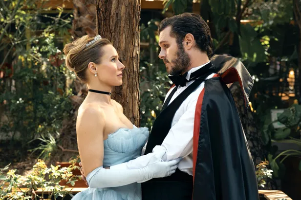 Opposites attract in Nobody Wants This | Beeld: Netflix 